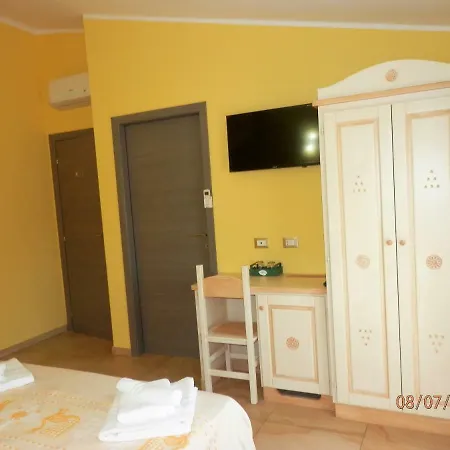 Hotel Sardinia For You à Oristano Extérieur photo